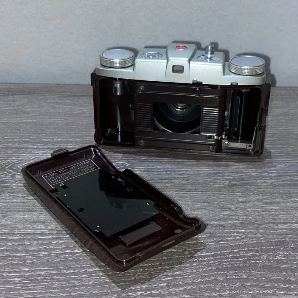 VINTAGE KODAK Pony 135 Model C Camera & Leather Case